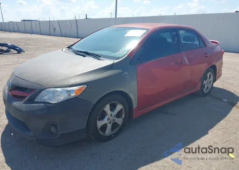 2011 Toyota Corolla S z USA, uszkodzony, nr VIN 2T1BU4EE2BC624917
